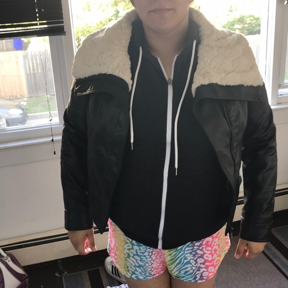 jacket - Picture 2 of 5